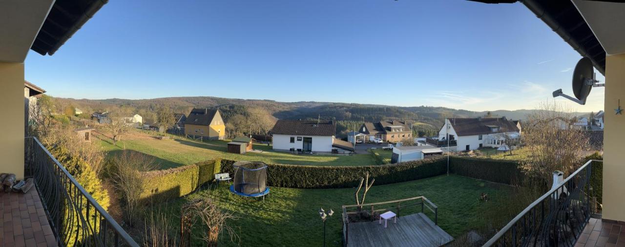 Wohnung Mit Panoramablick Gerolstein Eksteriør bilde